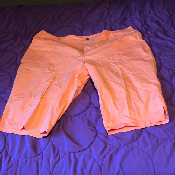 Capris - Picture 1 of 3